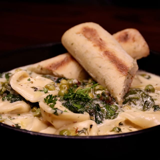 Lemon Herb Tortelloni Primavera.
