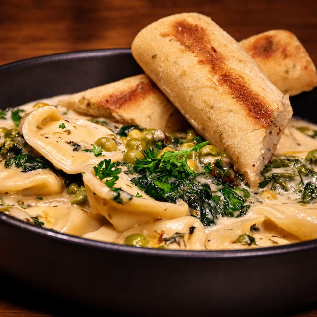 Lemon Herb Tortelloni Primavera.